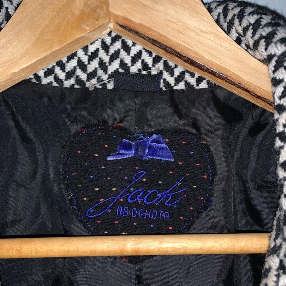 Coat - Picture 2 of 2